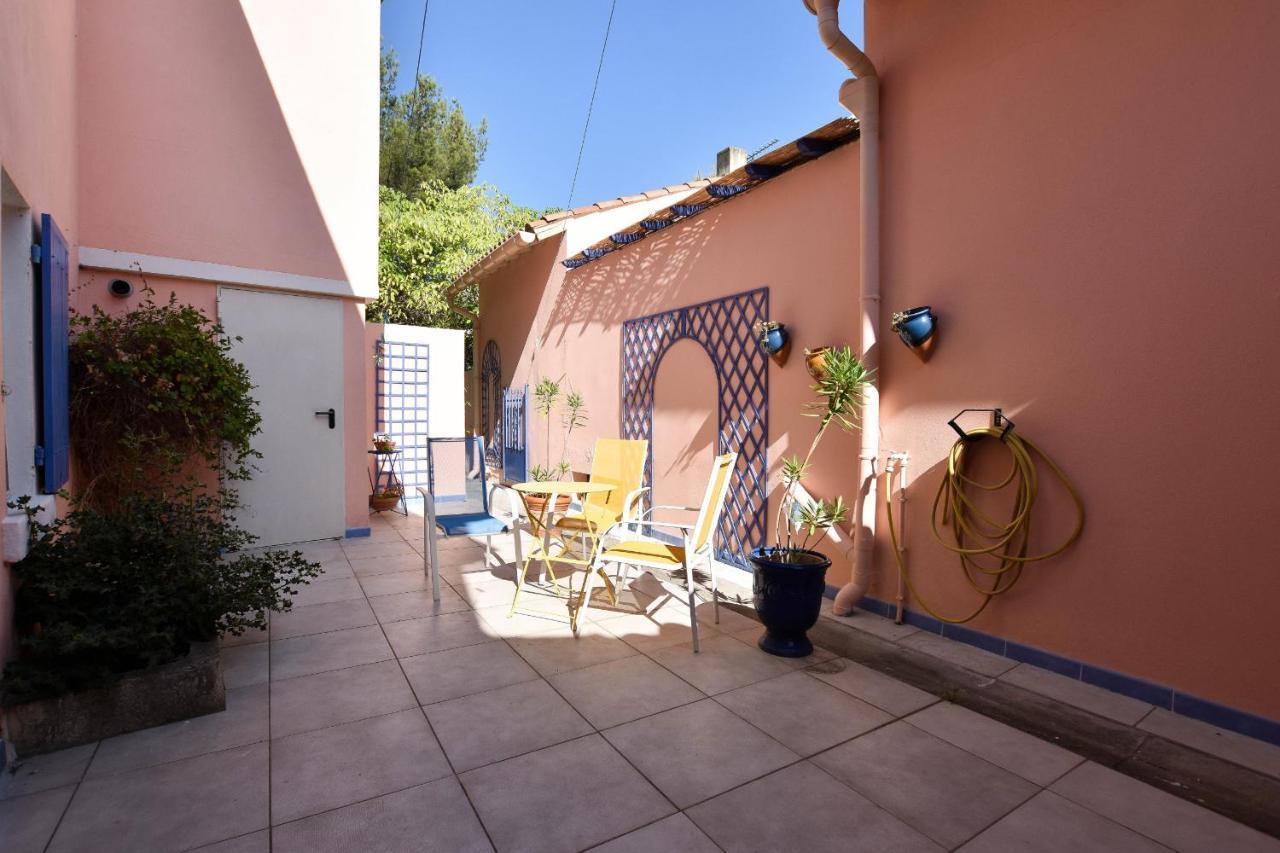 Moulin Rose, Parking - Jardin Apartment Arles Exterior foto